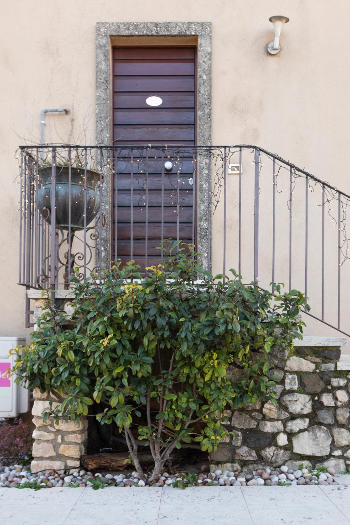 Corte Dei Soavi Suites - Apartments Soave  Exterior photo